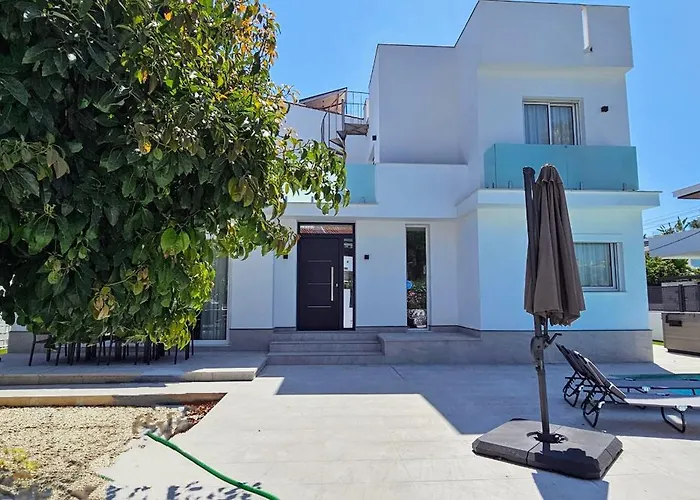 6 Bedrooms New Luxury Villa With Private Pool And Jacuzzi